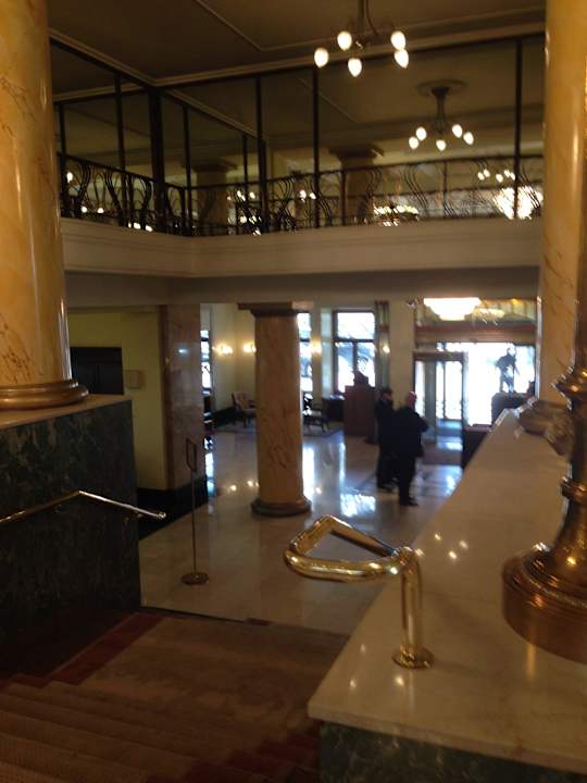 Marmor rules Hotel Metropol