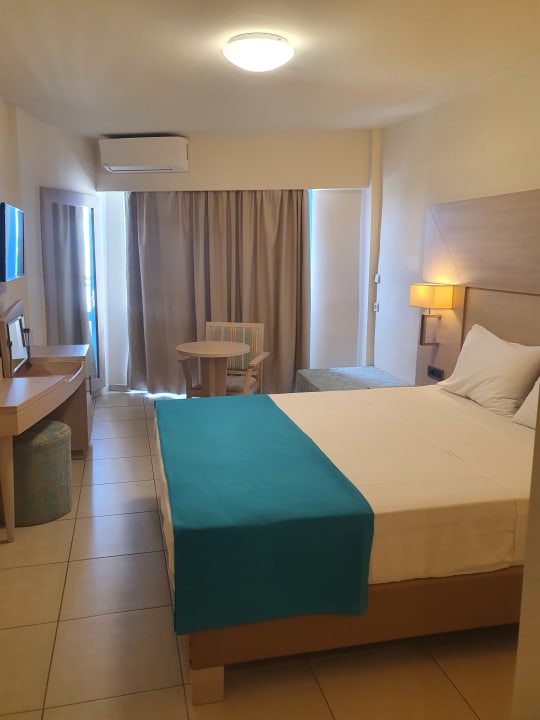 Zimmer Hotel Aphrodite Beach Club
