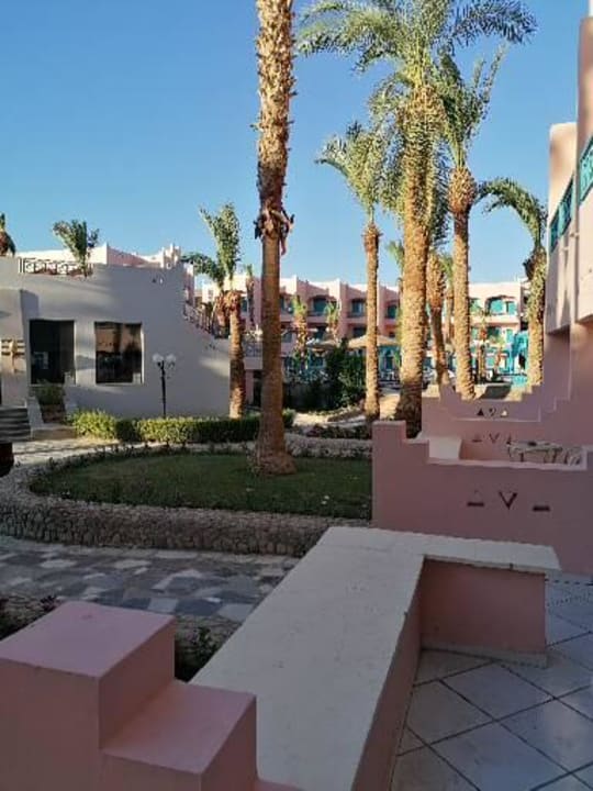Außenansicht Hotel Le Pacha Beach Resort