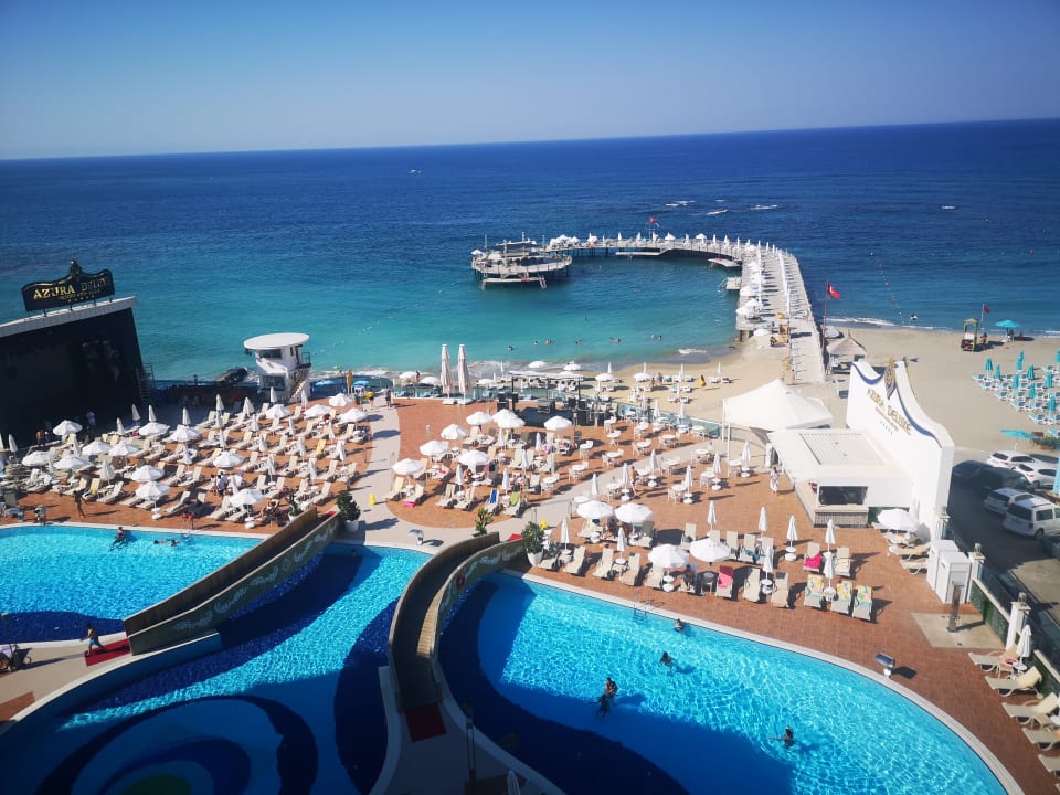 Ausblick Azura Deluxe Resort & Spa Hotel