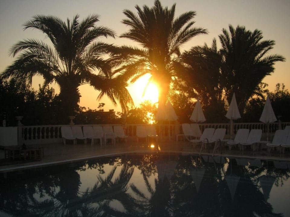 Sonnenuntergang  am Pool Labranda Alantur Resort