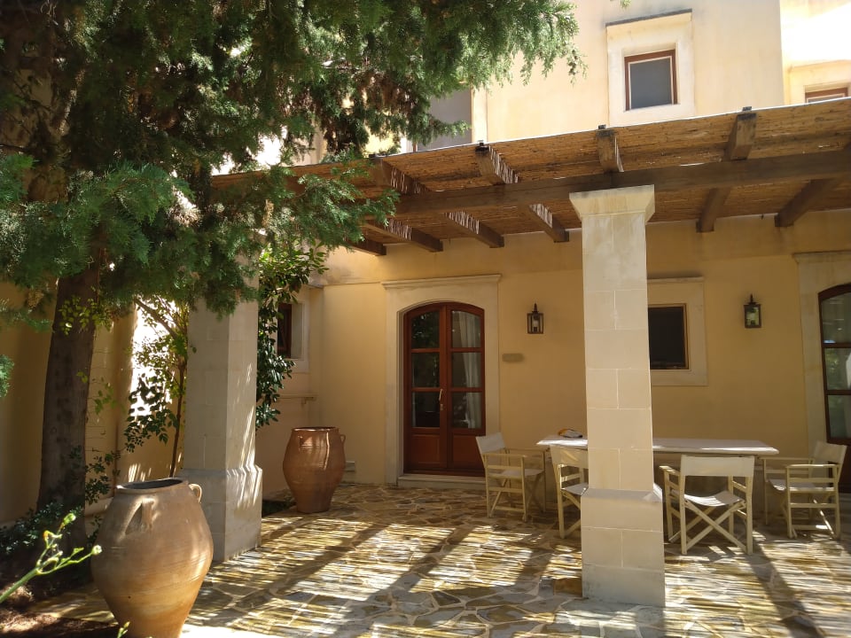 Zimmer Kapsaliana Village Hotel