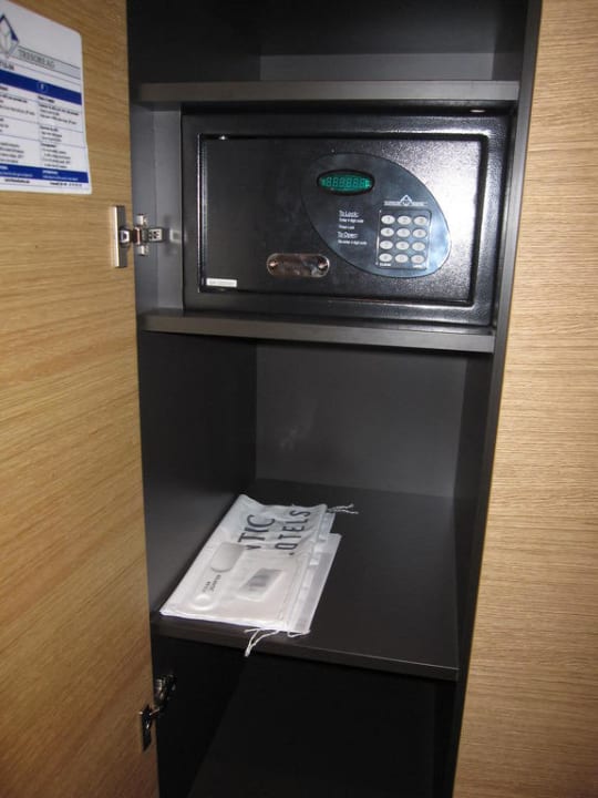 Safe im Schrank ATLANTIC Hotel Kiel