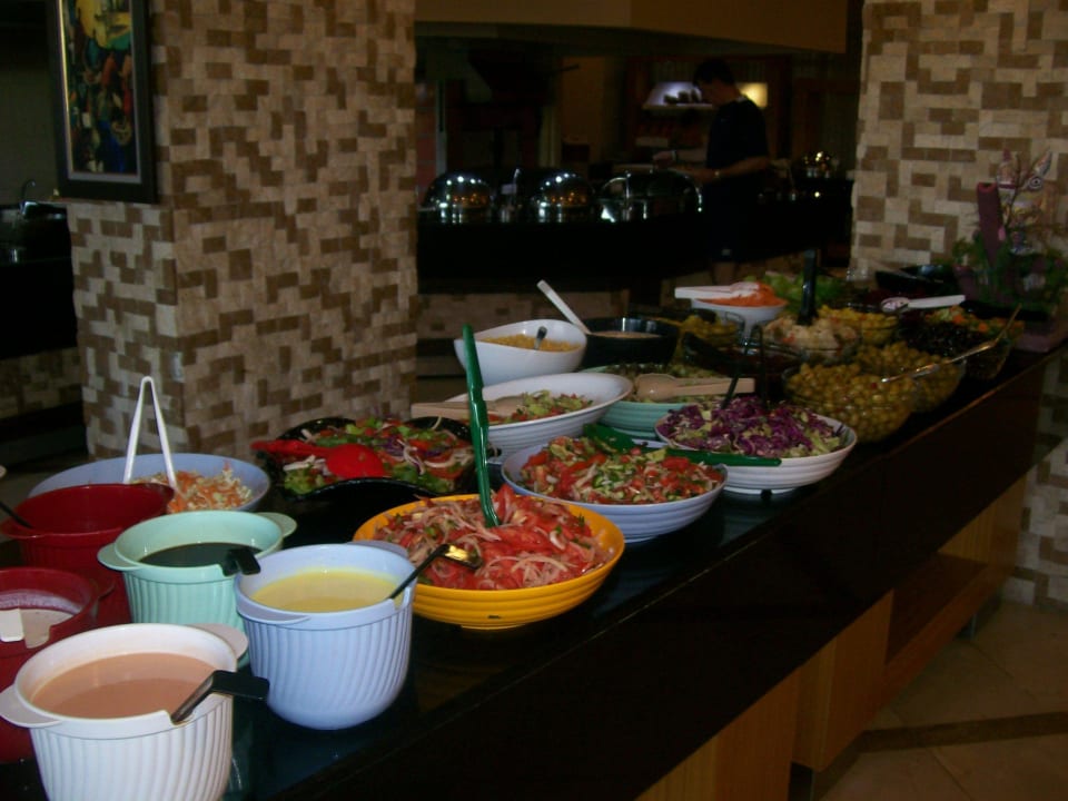 Salate in Hülle und Fülle FUN&SUN Smart Hane Sun Hotel