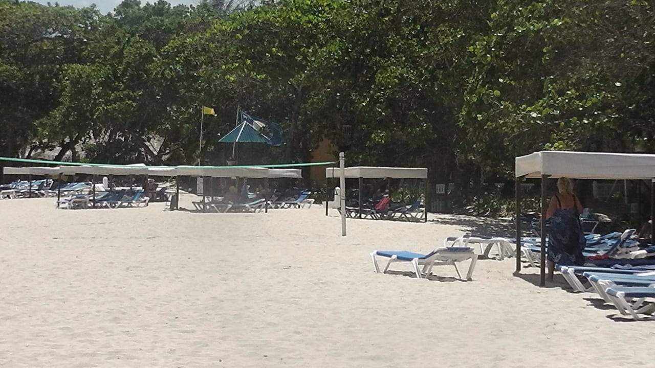 Ganz leer Marien Puerto Plata