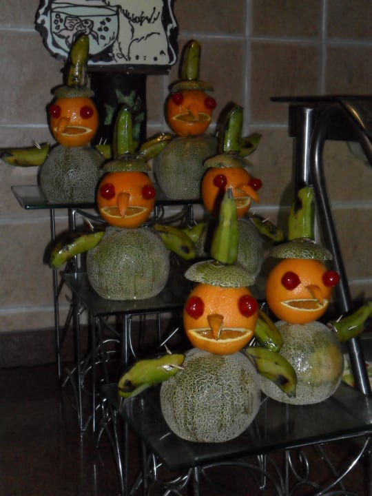 Deko im Hauptrestaurant Pickalbatros Alf Leila Wa Leila Resort - Neverland Hurghada