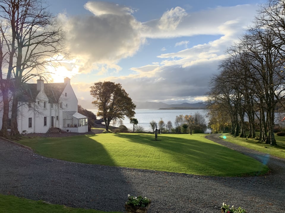 Außenansicht Hotel Kinloch Lodge