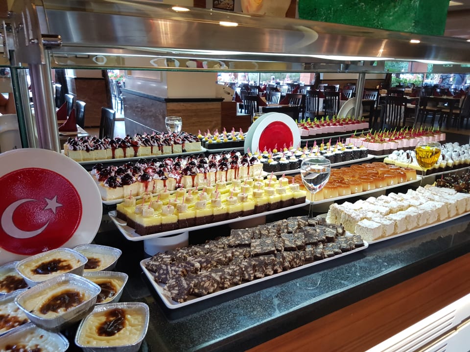 Restaurant Dizalya Palm Garden