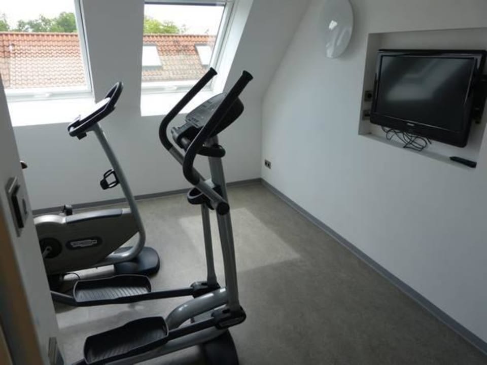Kleinst-Fitnessraum mit nur 2 Geräten Stadthotel Münster