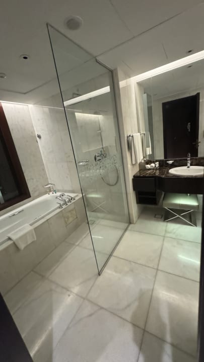Zimmer Bab Al Qasr, a Beach Resort & Spa by Millennium