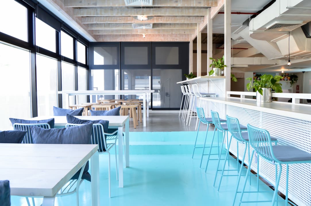 Gastro Holiday Inn Express Dubai Safa Park