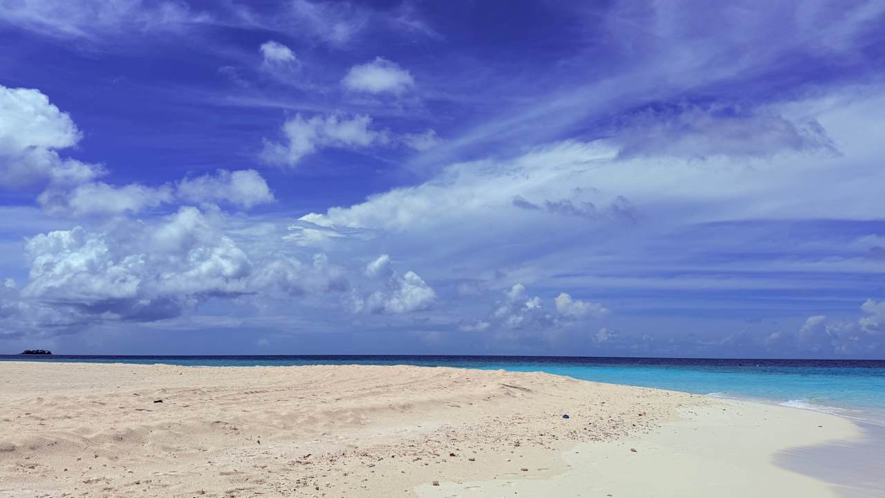 Außenansicht ROBINSON MALDIVES