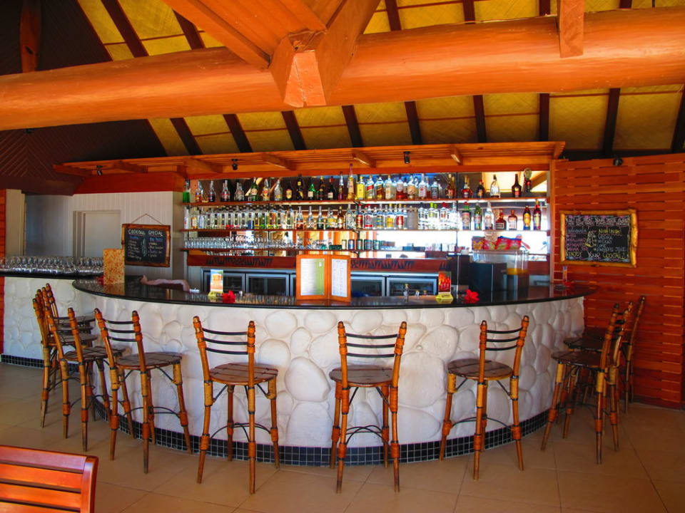 Beach-Bar Hotel Matamanoa Island Resort