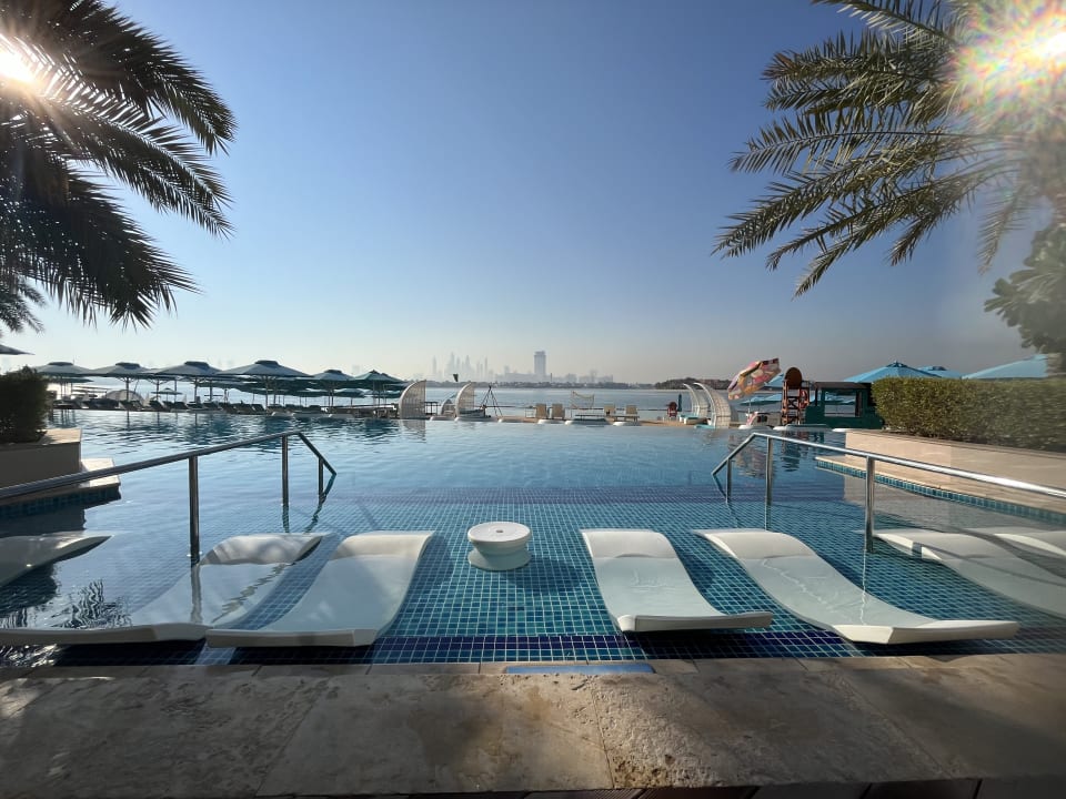Pool The Retreat Palm Dubai MGallery by Sofitel