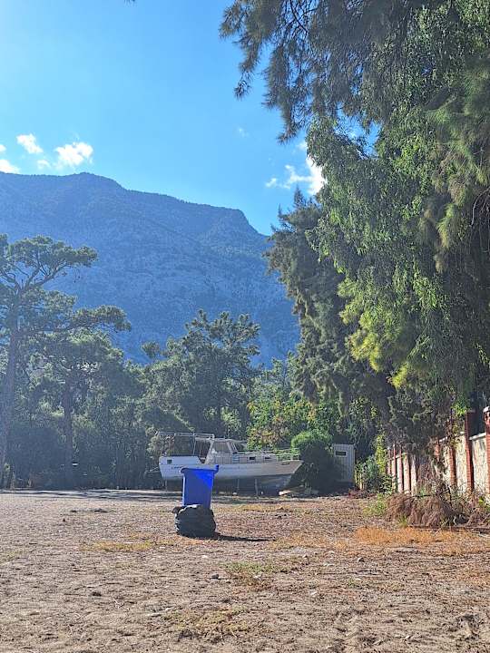 Strand Alexius Beach Hotel