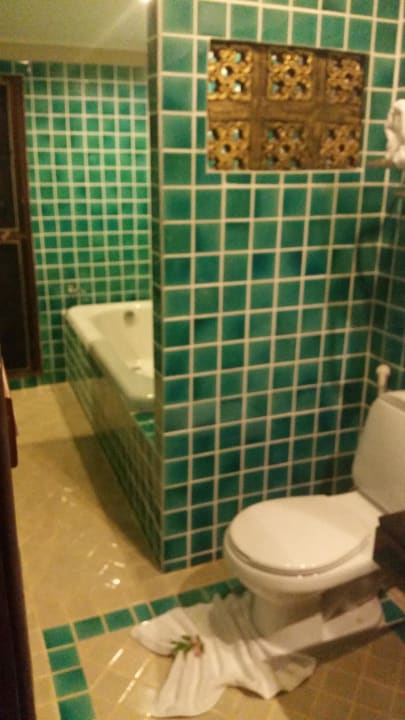 Bungalow 8316 The Fair House Beach Resort