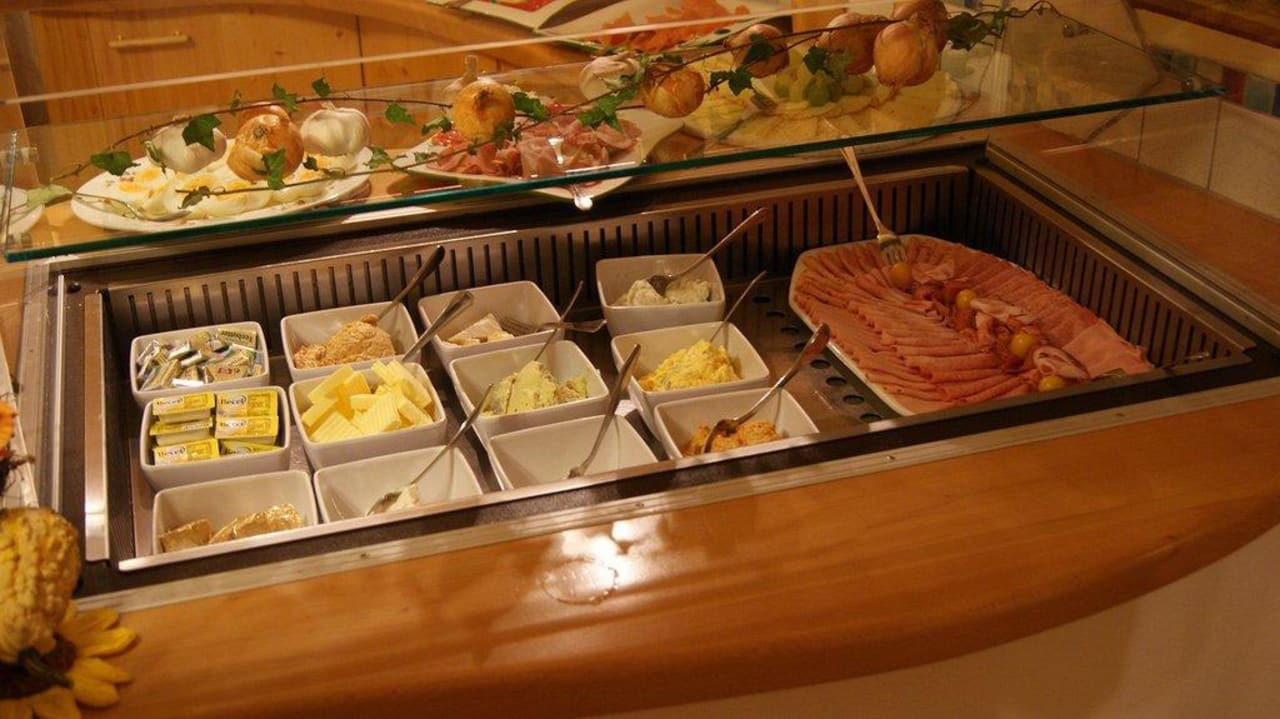 Frühstück Thermenhof PuchasPLUS Loipersdorf