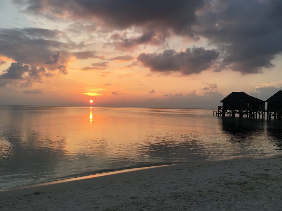 Strand Kuredu Island Resort & Spa