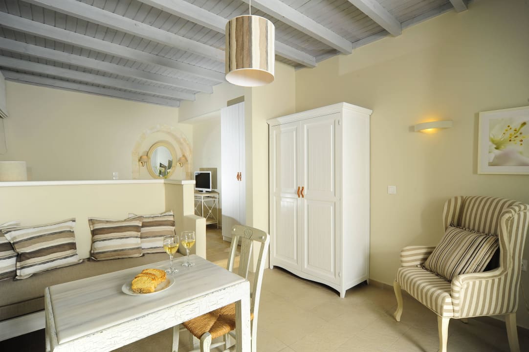 Junior Suite Hotel Mythos