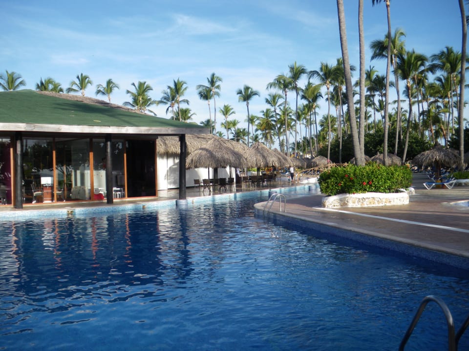 Premiunbereich am Pool Grand Sirenis Punta Cana Resort & Aquagames