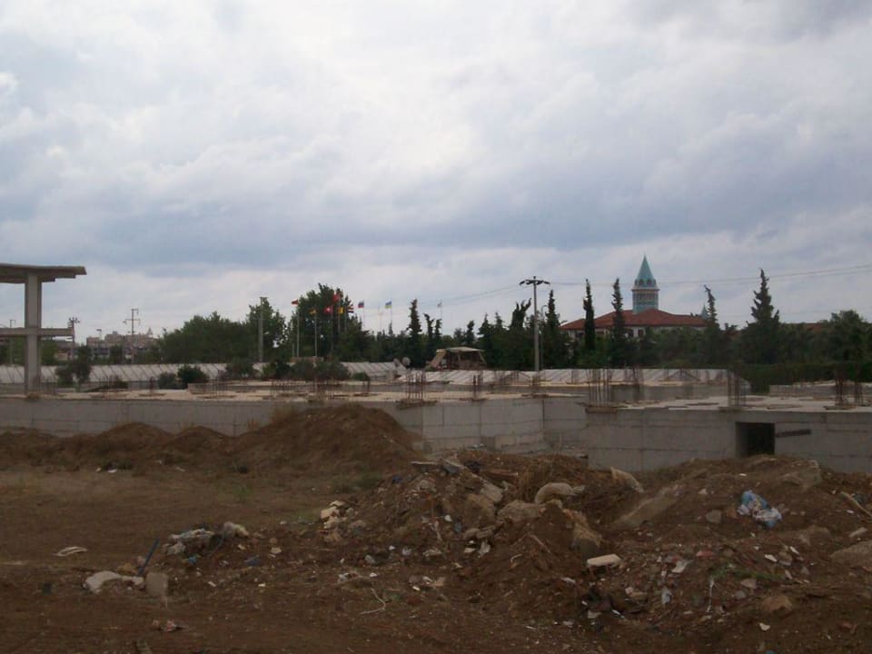 Hinter dem Hotel Ali Bey Club