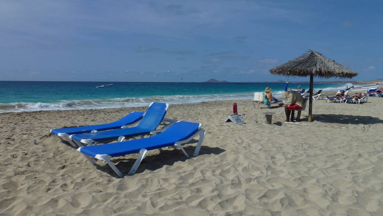 Türkisblaues Wasser Hotel Riu Cabo Verde