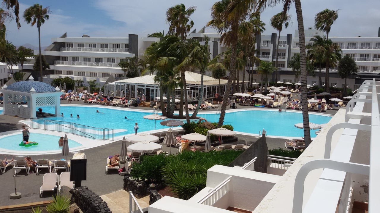 Pool Hotel Riu Paraiso Lanzarote