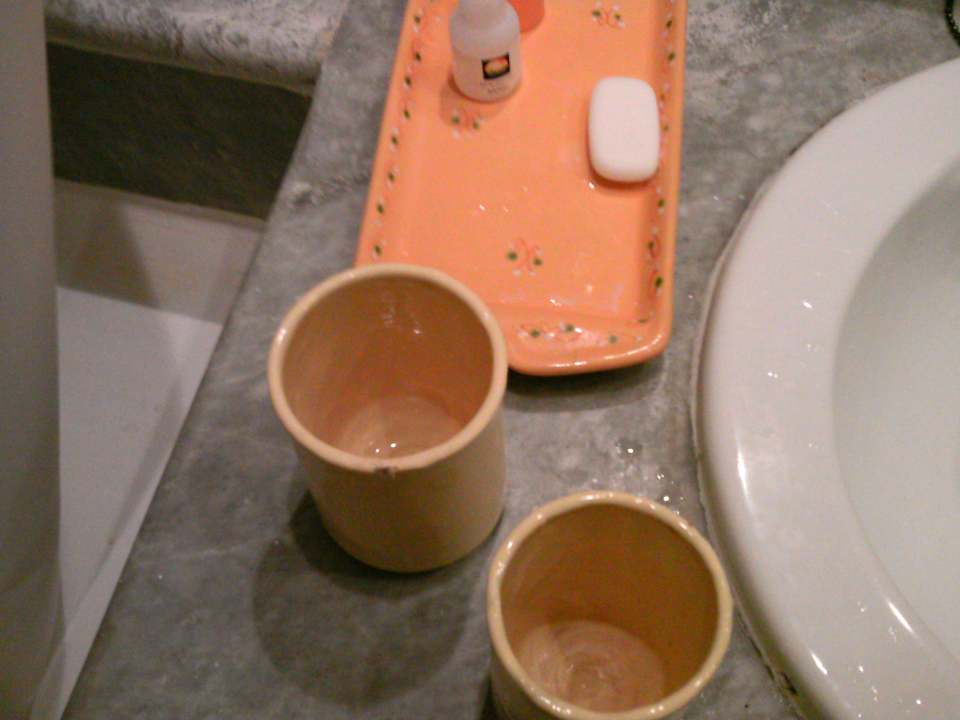 Zahnputzbecher Hotel Nesrine