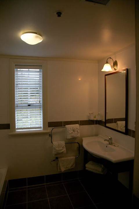 Badezimmer Hotel Bayview Chateau Tongariro