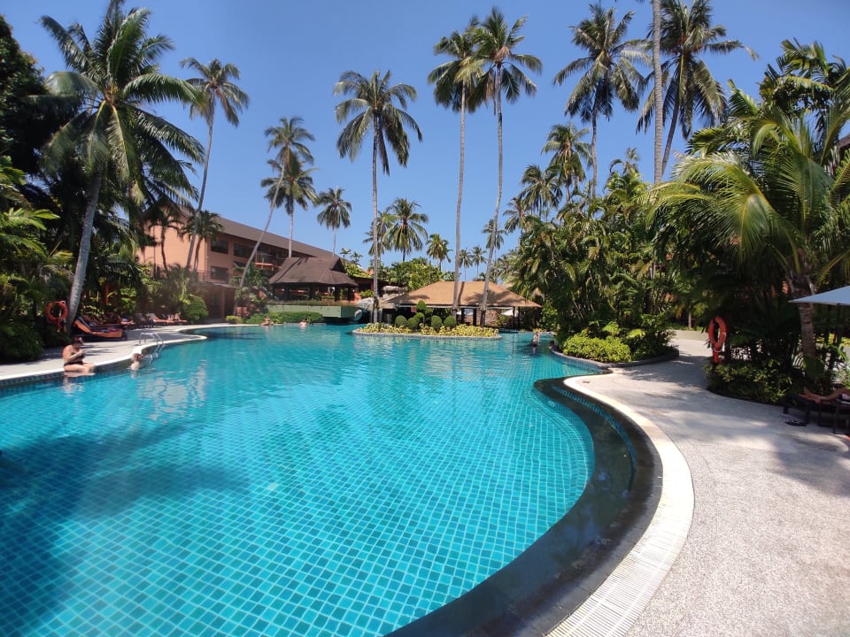 Pool Courtyard by Marriott Phuket, Patong Beach Resort