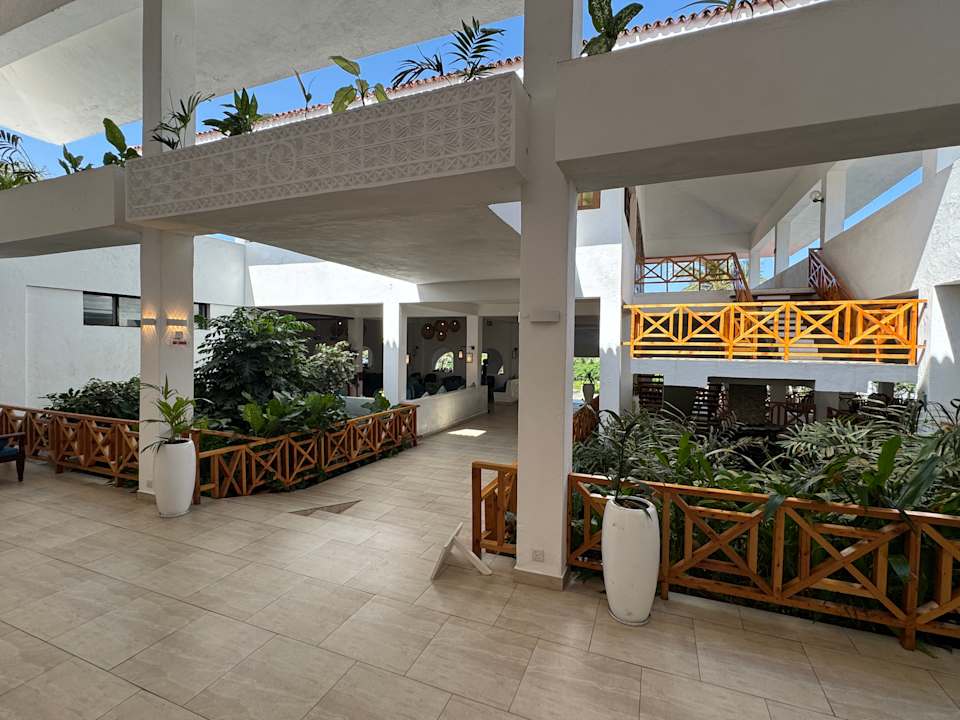 Lobby Diani Sea Resort