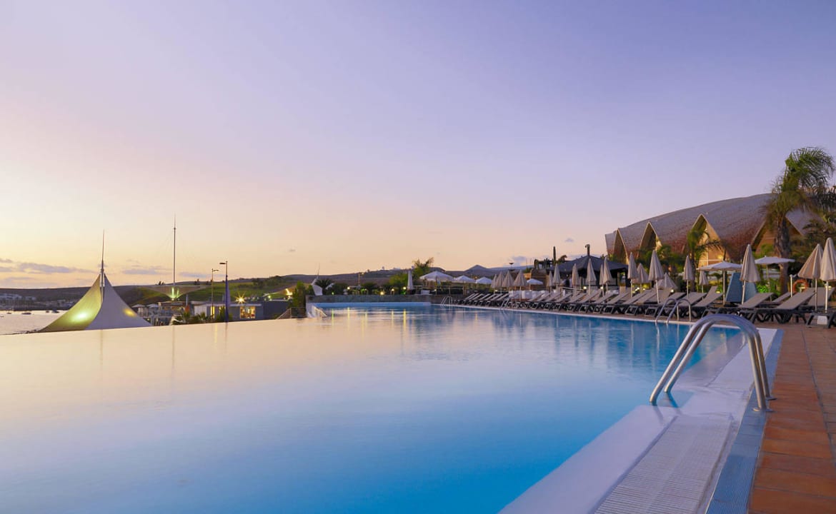 Infinity Pool H10 Playa Meloneras Horizons Collection