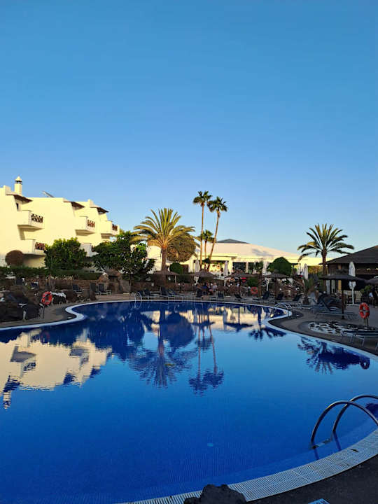 Außenansicht allsun App.-Hotel Albatros