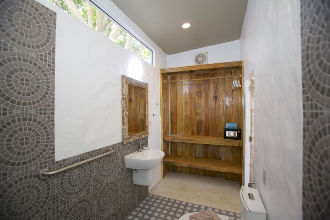 Zimmer Lime N Soda Beachfront Resort