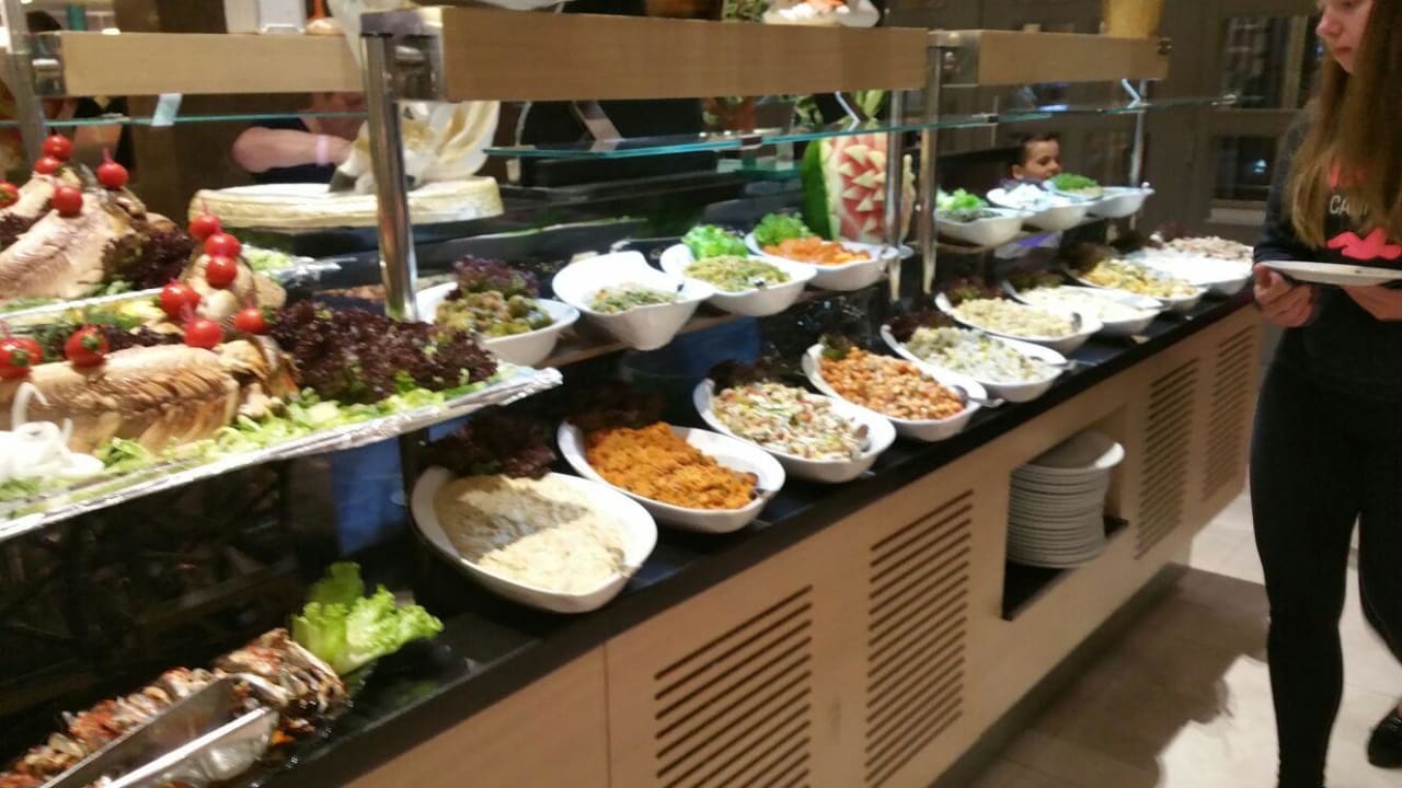 Lecker Belek Beach Resort Hotel