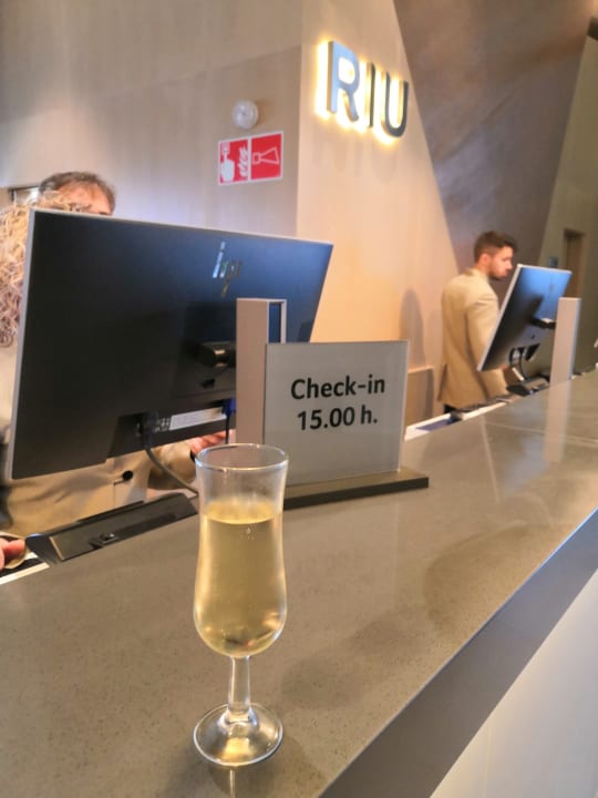 Lobby Hotel Riu Playa Park