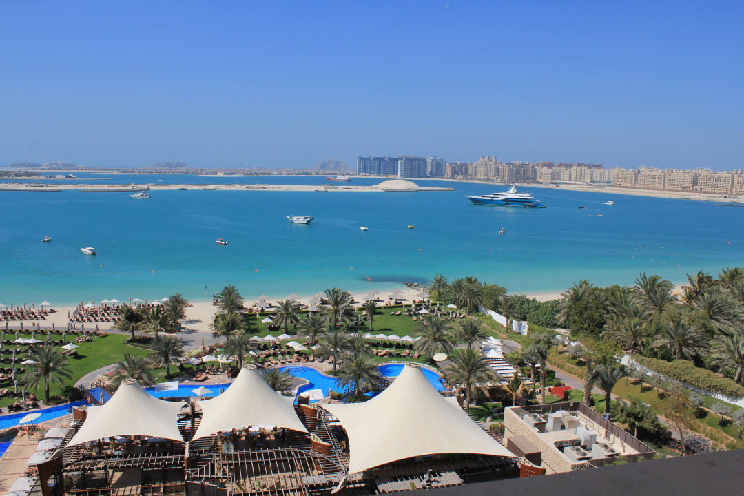 Blick von der Terrasse des Zimmers  The Westin Dubai Mina Seyahi Beach Resort & Marina