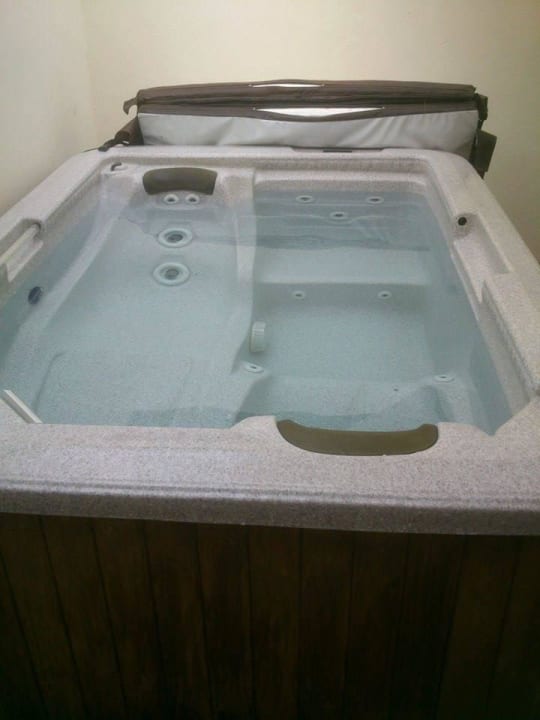 Jacuzzi Meeru Maldives Resort Island