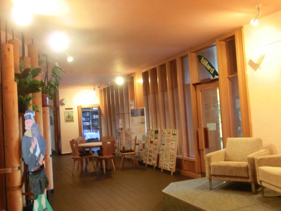 Zu den Aufenthaltsräumen Hotel Lugsteinhof