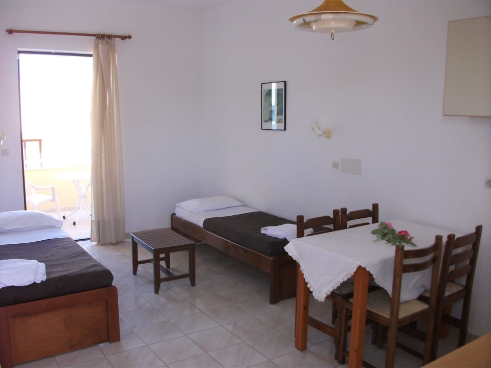 Room inside Apartments Almyra