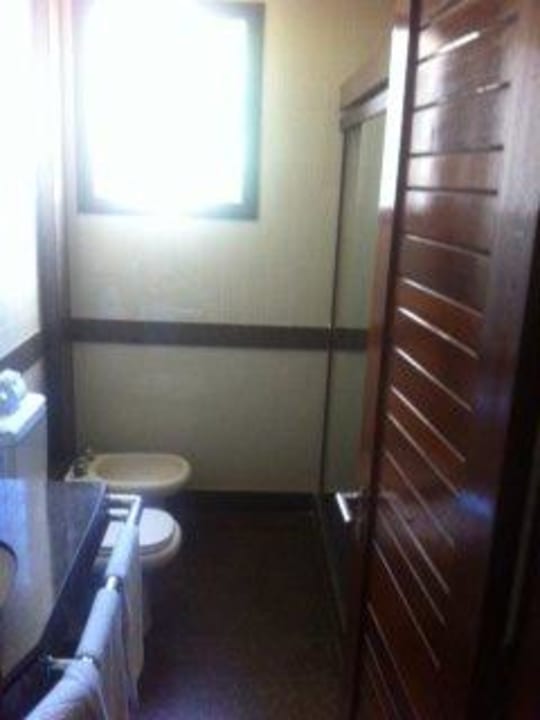 Baño Hotel Merlin Copacabana