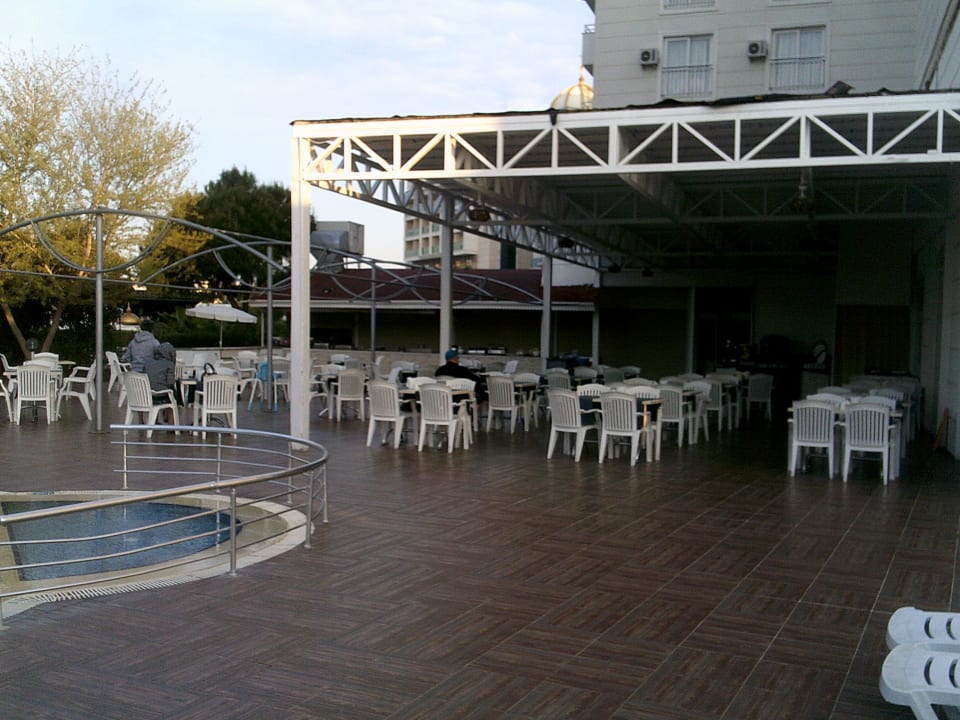 Gastro Side Royal Paradise Hotel