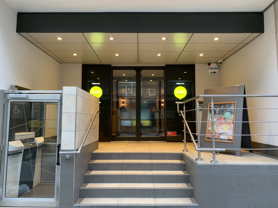 Lobby hub by Premier Inn London Goodge Street