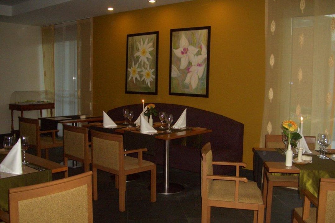 Akdeniz à la carte Restaurant Lara Barut Collection