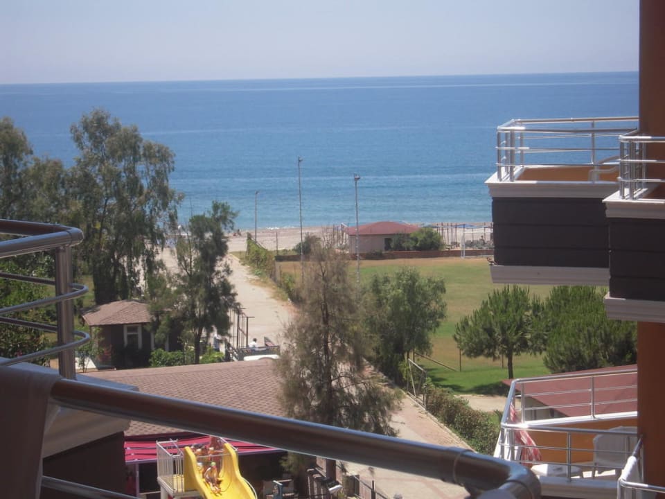 Balkonaussicht Clover Magic Park Beach Alanya