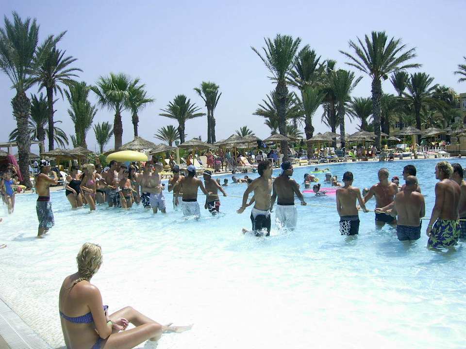 Zabawy w wodzie Houda Golf & Beach Club