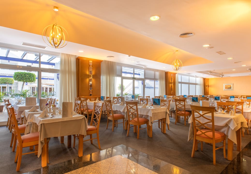 Gastro Mac Puerto Marina Benalmádena