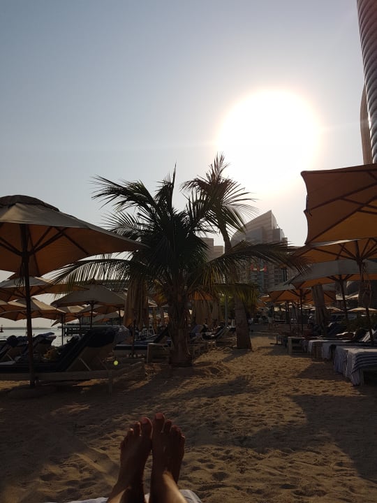 Strand Conrad Abu Dhabi Etihad Towers