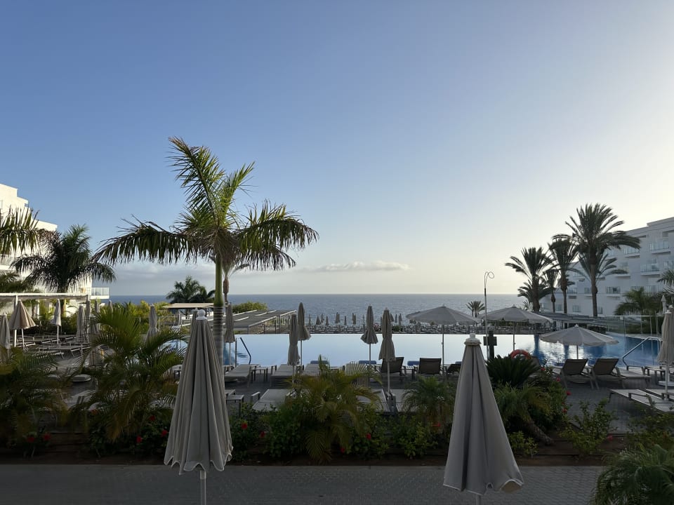 Pool Hotel Riu Buenavista