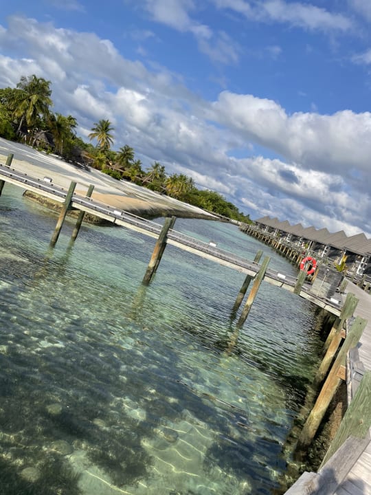 Strand Kuredu Island Resort & Spa